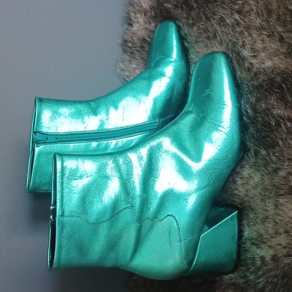 Emerald green metallicbooties